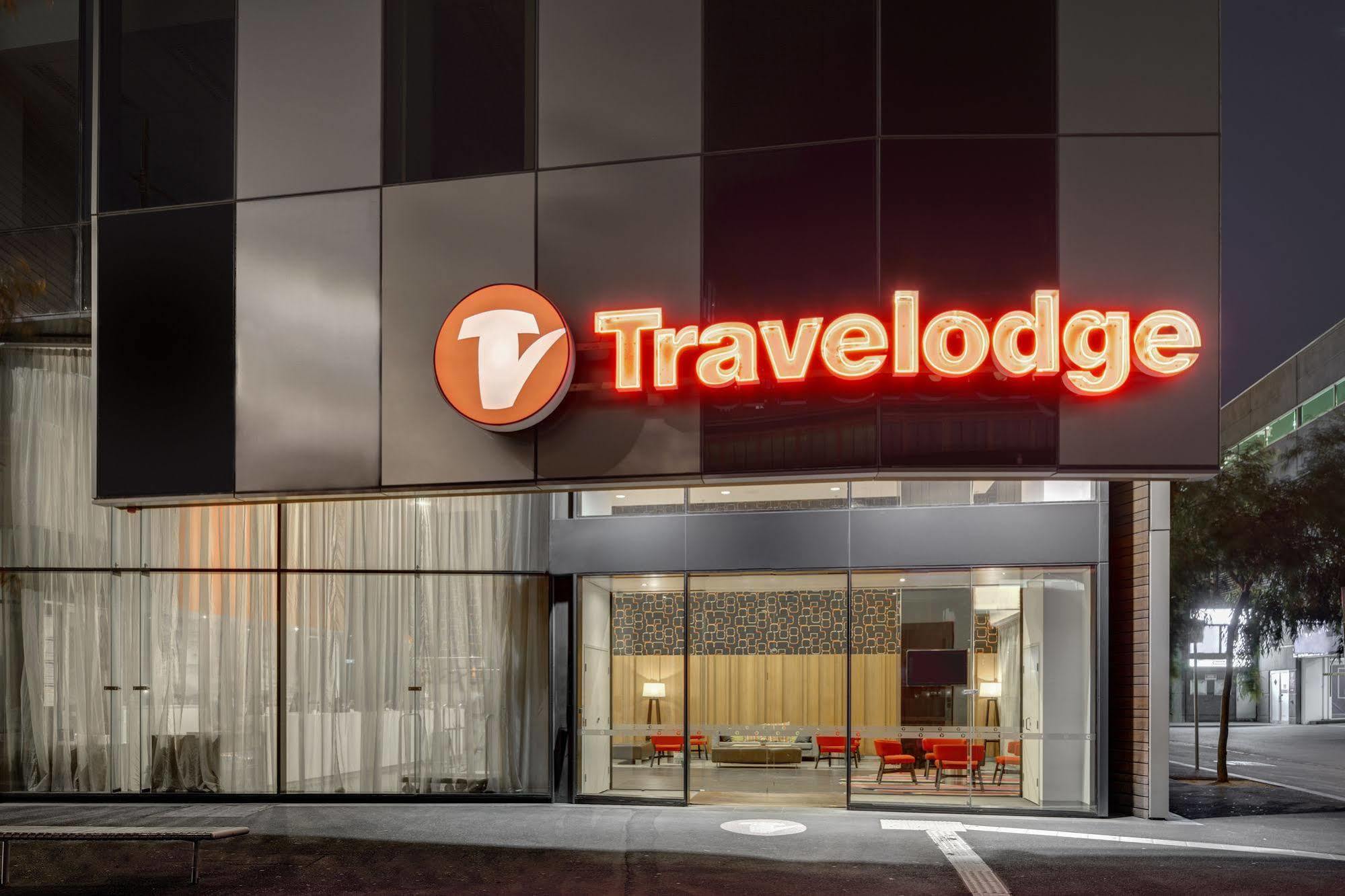 Travelodge Hotel Melbourne Docklands Zewnętrze zdjęcie